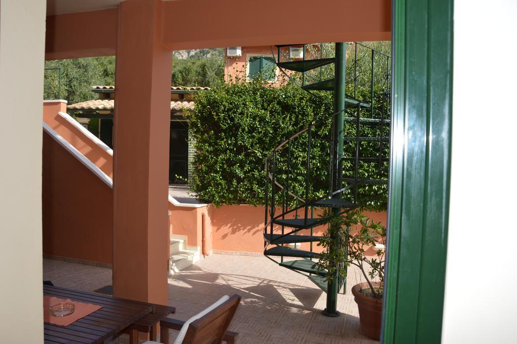 Akis Apartments Paleokastrítsa Extérieur photo